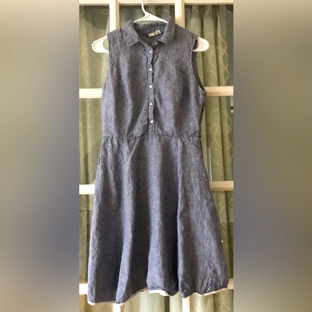 Artisan NY size 8 linen and cotton chambray dress with white hem piping EUC